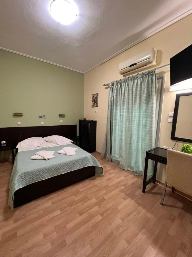 Hotel Korinthos Екстериор снимка