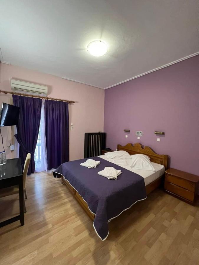 Hotel Korinthos Екстериор снимка