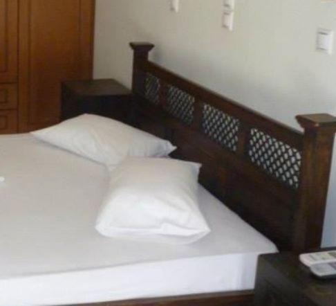 Hotel Korinthos Екстериор снимка