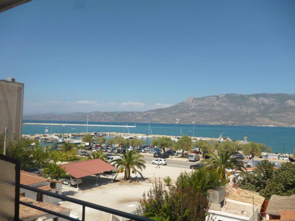 Hotel Korinthos Стая снимка