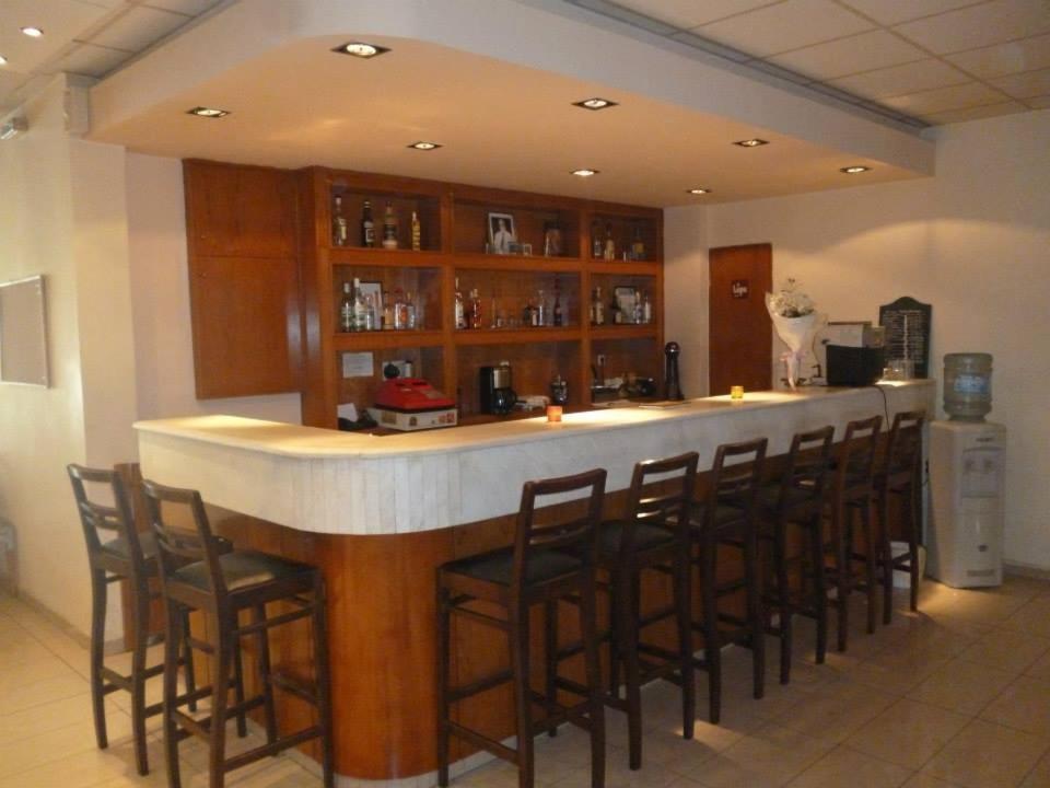 Hotel Korinthos Екстериор снимка